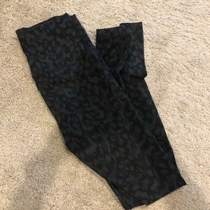 Lululemon Wunder Under Train Black Camo